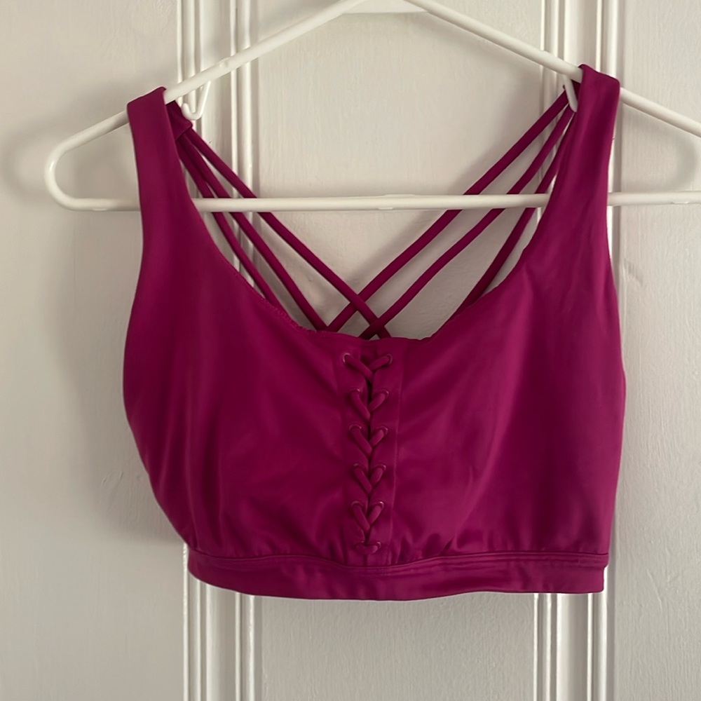 Victoria’s Secret on Point DD bra in maroon